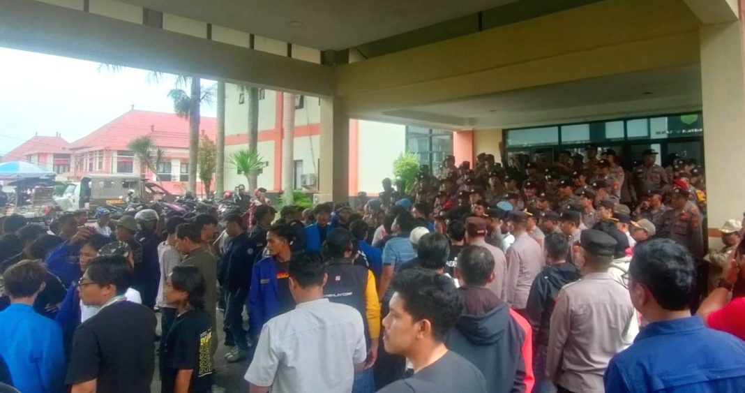 PMII Demo DPRD Tasikmalaya, Soroti Pinjaman Rp230 Miliar