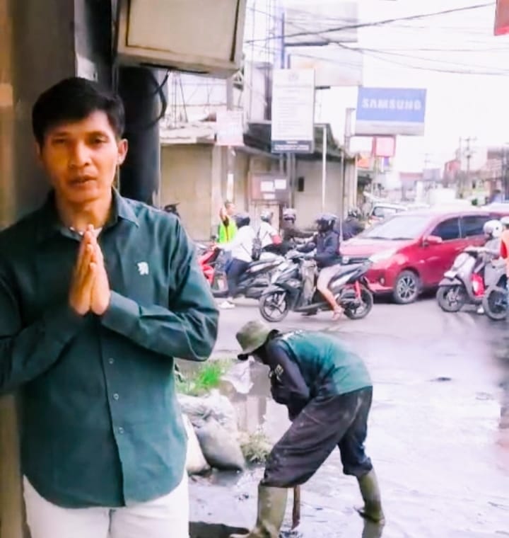 Respon Cepat DPUTR Kab. Bandung, Dapat Laporan Warga, Lakukan Perbaikan Drainase Terusan Jalan Cibaduyut – Rancamanyar