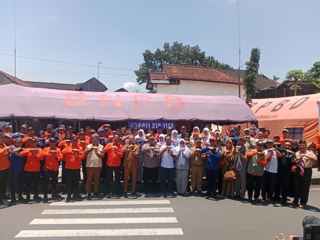 Wali Kota Tasik Pimpin Apel Gabungan Aktivasi Posko Kolaborasi Mudik-Bakik Idul Fitri 1447 H