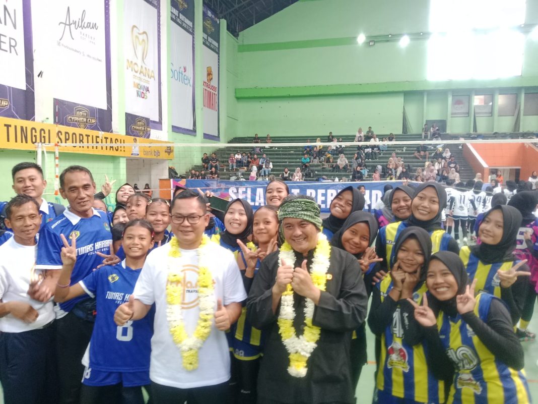 Diky Chandra Buka Kejurkot Bola Voli Antar Club Piala Ketum PBVSI Kota Tasik