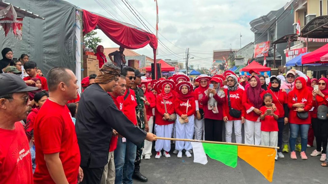 Kemeriahan Gerak Jalan Santai Kelurahan Cilembang Dilepas Wakil Wali Kota Tasik